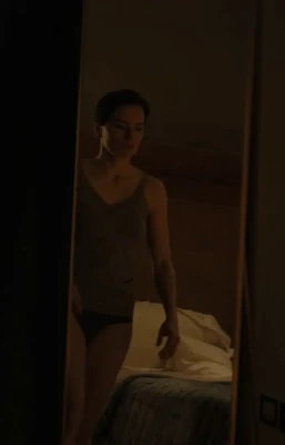Daisy Ridley [ daisy-ridley ] - My pussy need some attention, baby. Care to give some?😘