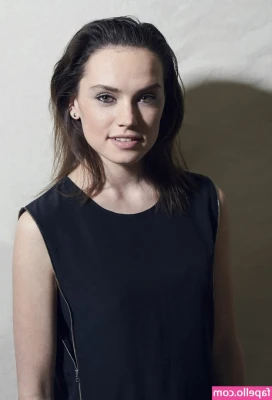 Daisy Ridley [ daisy-ridley ] - Public stunts are my favorite 😈