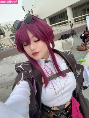 stel.hua [ stel-hua ] - Are you still asleep?😏