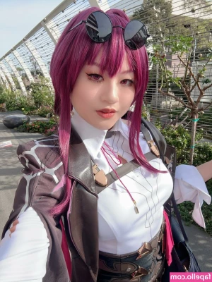 stel.hua [ stel-hua ] - First time playing with wax  safe to say I loved it