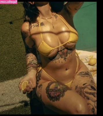 kenziekillslol545 - You look so good down on your knees for Mommy 😘