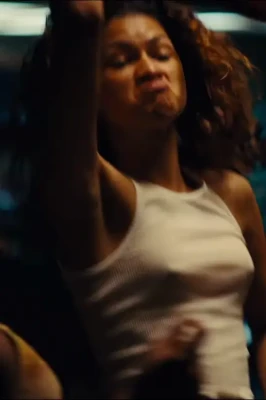 Zendaya [ zendaya-2 ] - Going for a run, hope I don't cause any accidents hehe