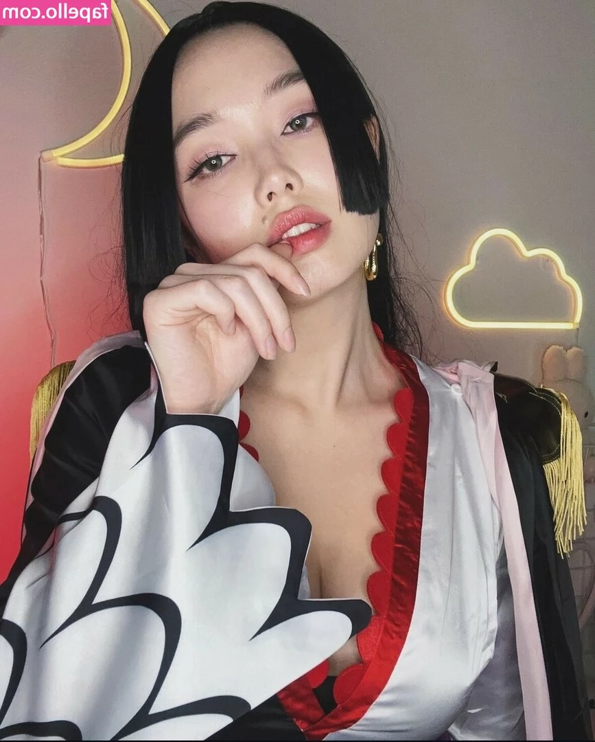 Oh No Nina [ oh-no-nina ] - Gonna lose the jock  Sign up for live posing