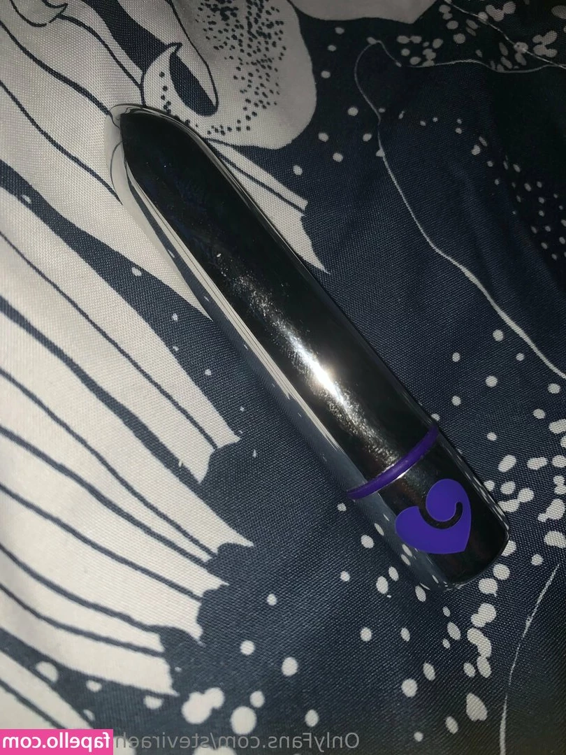 steviraehobsonxx33 - Which hole do you want to creampie for me