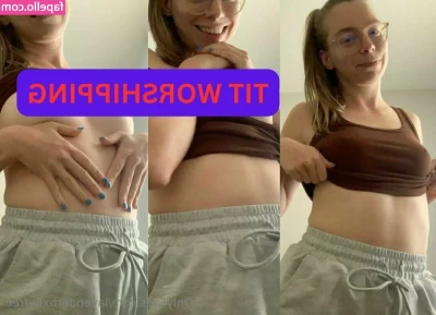 lavenderbxbyfree - Cheering u up if u need tiddiessss