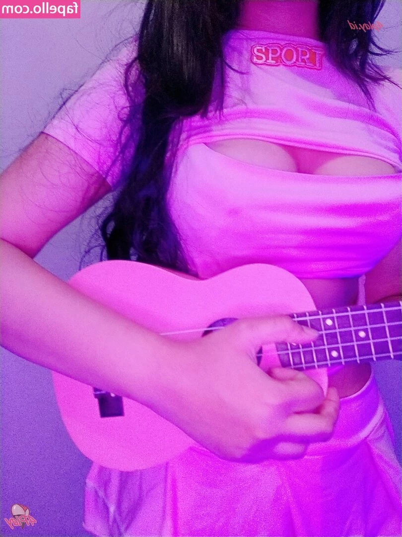 Acay Nabila [ acay-nabila ] - bikini season needs to return