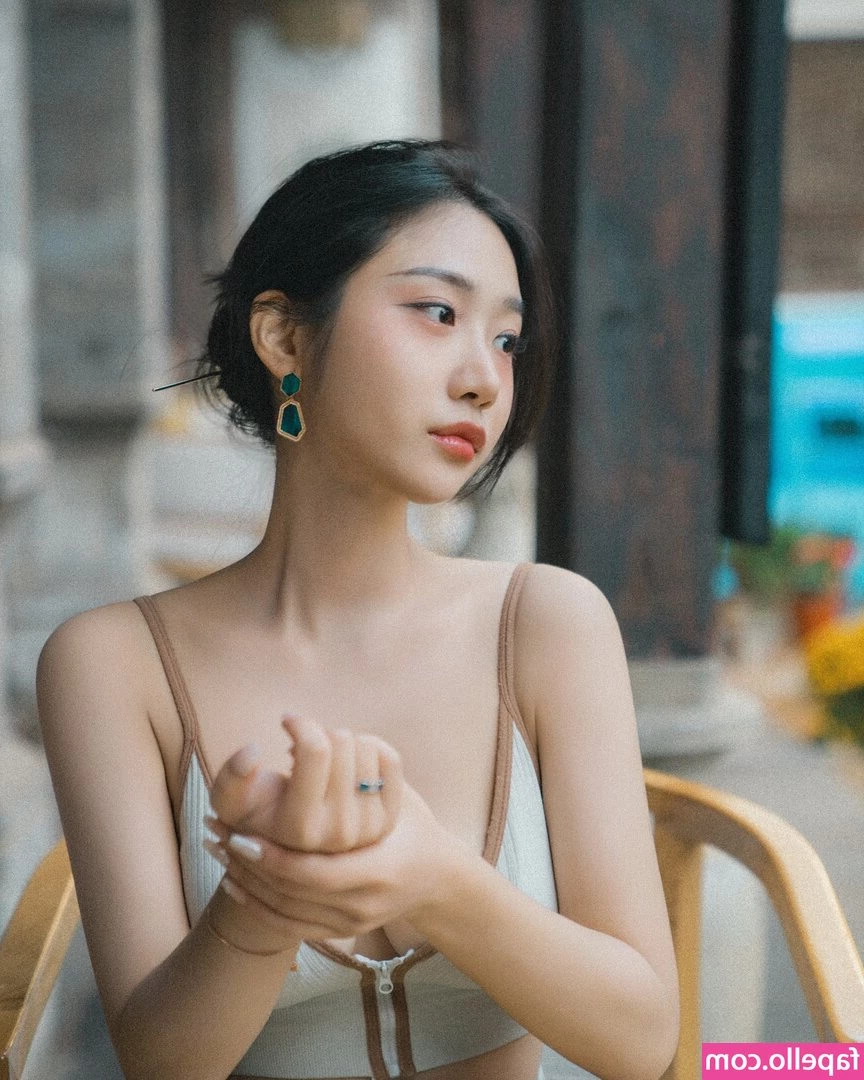 chaessol_ [ chaessol ] - I already have a couple characters in the works  but is there any