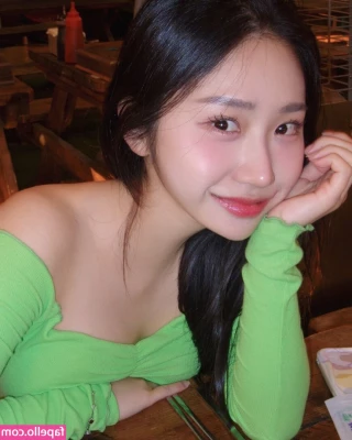 chaessol_ [ chaessol ] - What better present to give on Valentine s Day than an orgasm 