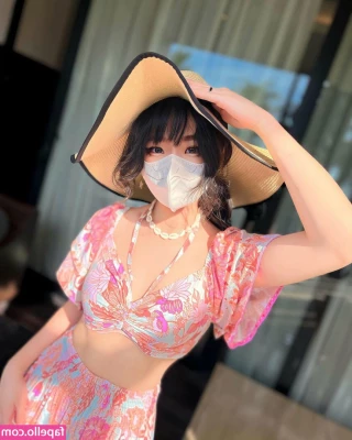 Kitsune - I worked really hard today so if anyone needs me I'll be eating pizza