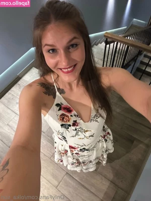 olka_sun [ olka-sun ] - Someone come play with them for me? 🥺