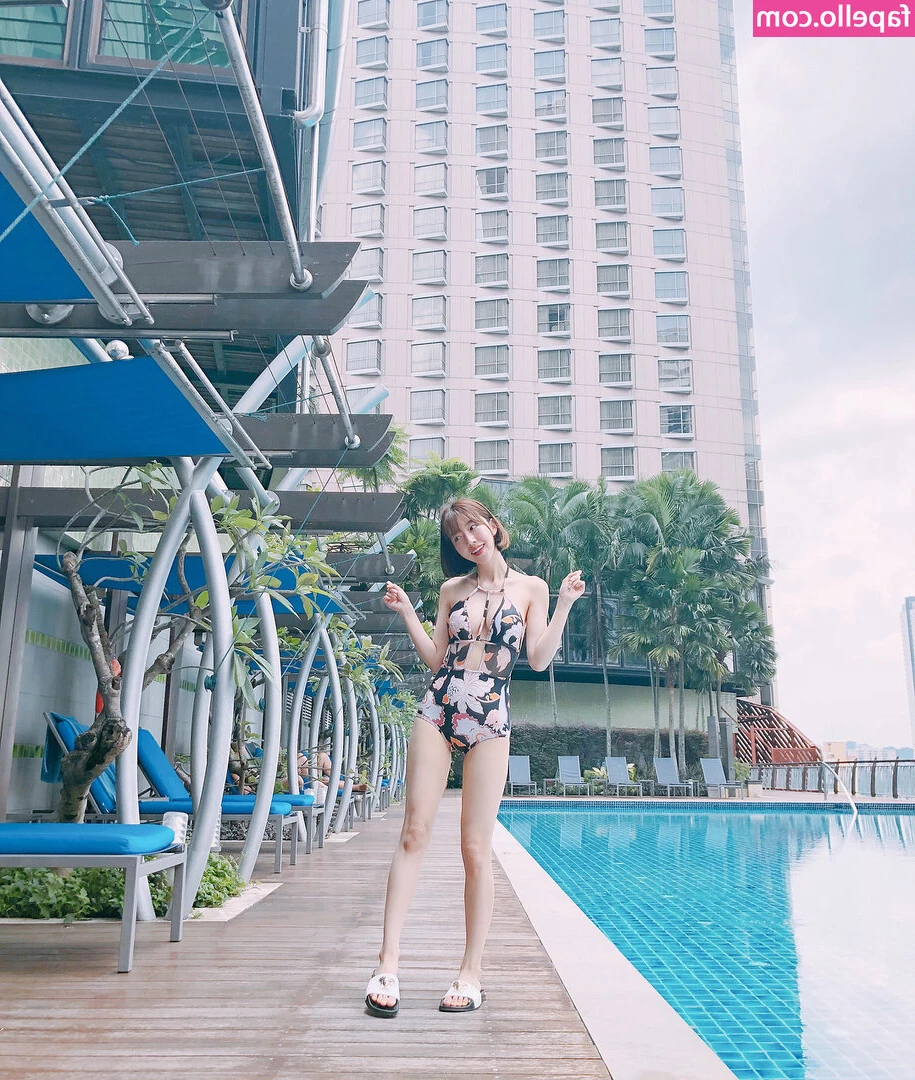 Sunny Dahye [ sunny-dahye ] - cum here sugar