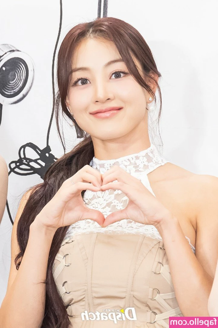 Jihyo - Another beautiful Sun-day