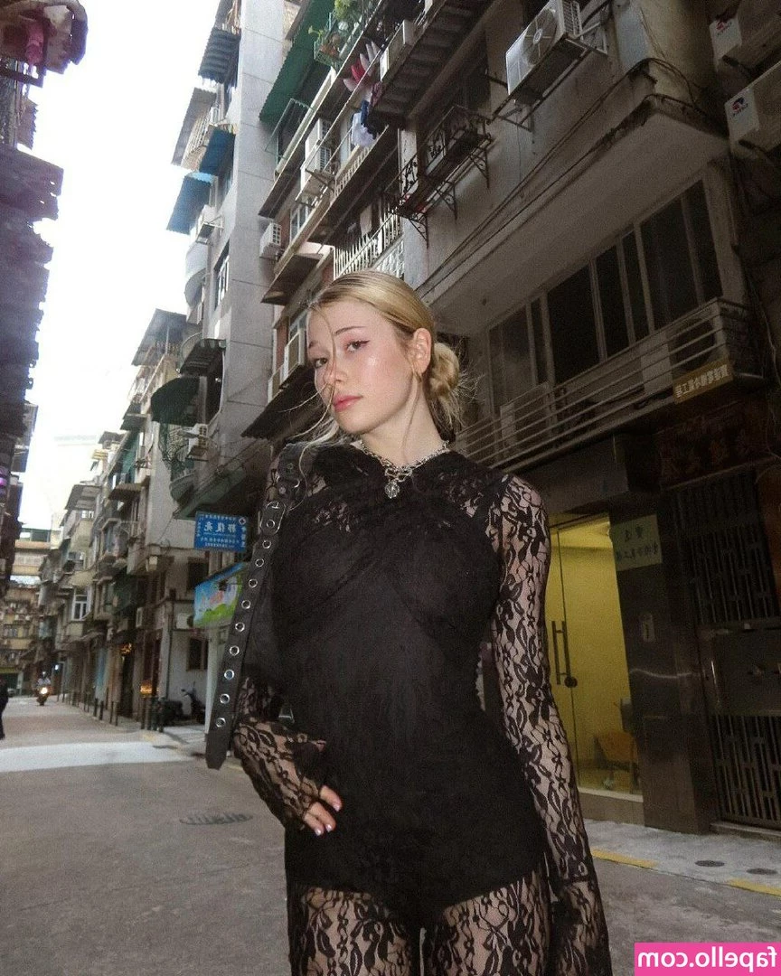 inst_rinna [ inst-rinna ] - Hot for you