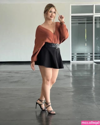 Mafer García [ mafer-garca ] - Cheers to long weekends