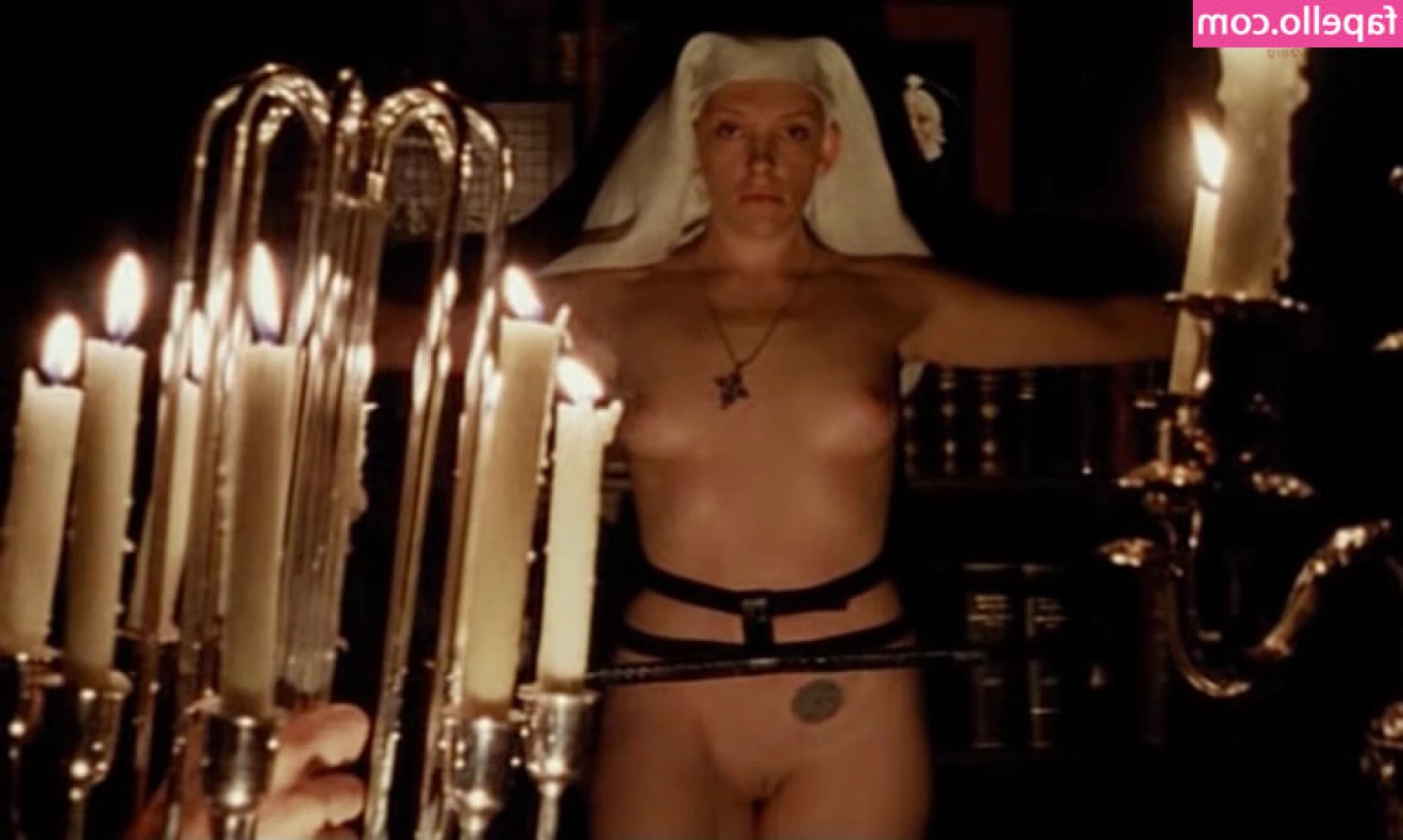 Toni Collette [ toni-collette ] - New goodies for filming SPH videos with 🥰😍