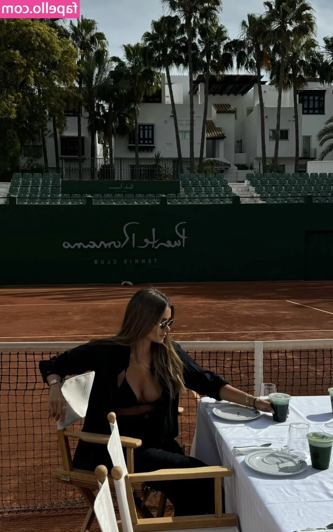 Angelina Lilienne [ angelina-lilienne ] - Monday 😇😇😇 4 pictures posted on @tiny_nympho 💋💋