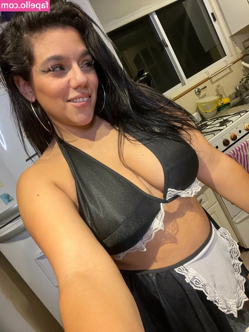 takeyourgenia - #10/August - you are tiny inside my shoe and let's take a walk! :)