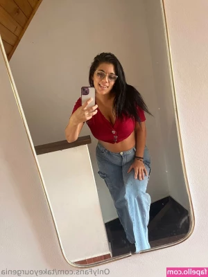 takeyourgenia - Your new favorite Latina @playgirlcarli 😍🔥 she loves to suck