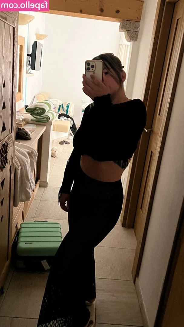 DonaSpock - These Calvins got a little tighter