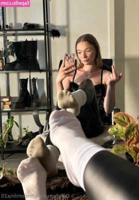 Findomlina20 - Getting ready for bed. Fancy joining?