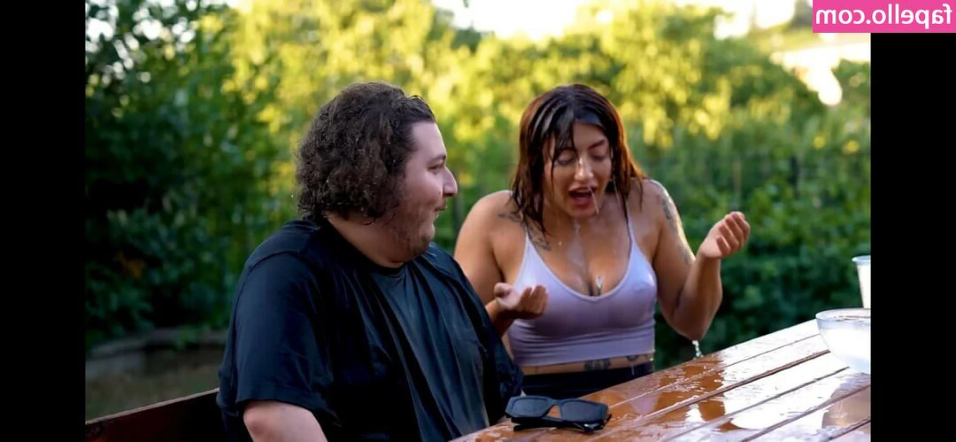 mukemmelnesli - Hiding under the blanket