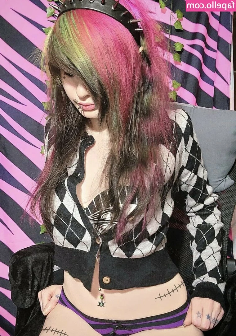 Katthegat [ katthegat-1 ] - Hello there  Im in playful mood today  and you