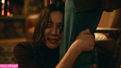 aubreyplaza - Buy me my morning coffee & I’ll send you a naughty surprise