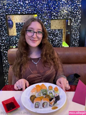 Lucyyy06 [ lucyyy06-11 ] - Hola hola gente