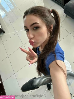 Tori_Hayes [ tori-hayes ] - My sweet submissive, I have a tantalizing challenge just for U🔥 