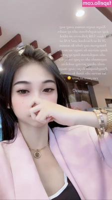 Akari_Cos [ akari-cos ] - two hands and and a mouthfull