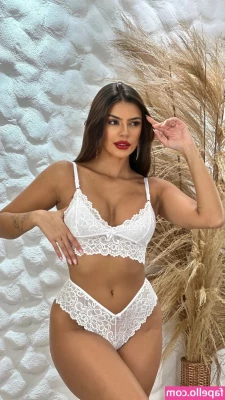 Iuly Lima [ iuly-lima ] - MERRY CHRISTMAS     I hope the end the the year is wonderful for you 