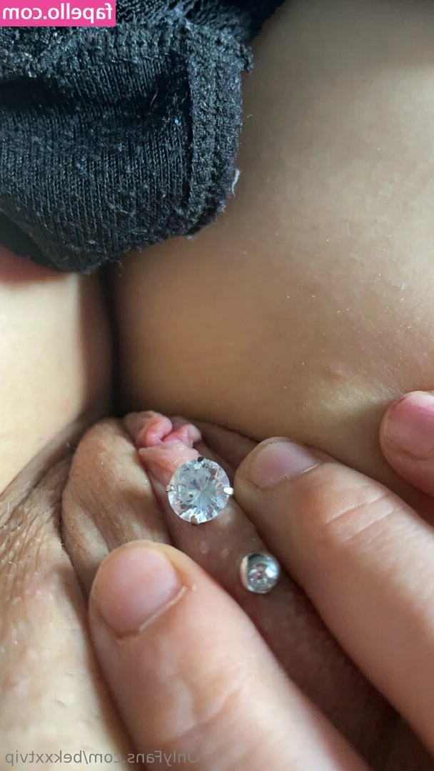 stonerrsltt420 - Are you guys ready for Halloween  guess where I m going   it s about