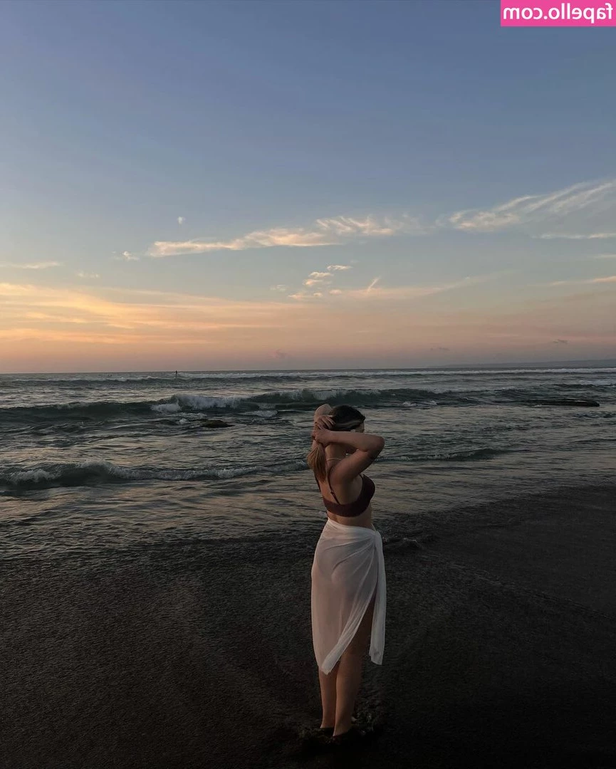 miafitz - Hot and wet 🔥💦