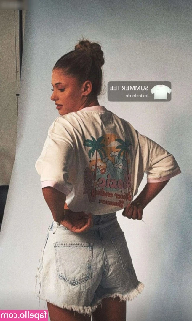 Alysa Ruppert [ alysa-ruppert-2 ] - Esperando con ansias