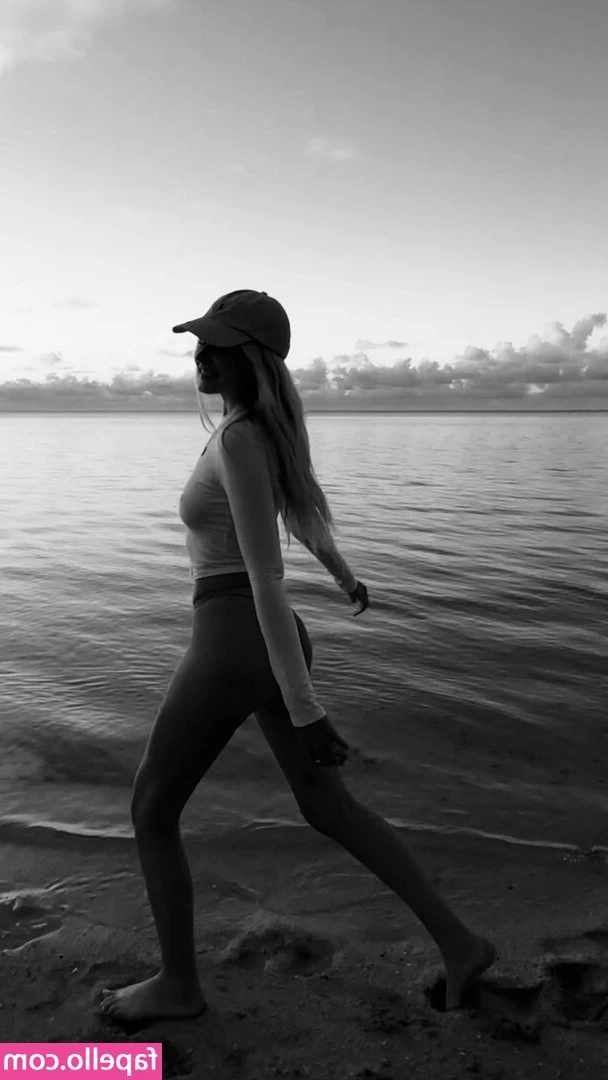 Lili Hamann [ lili-hamann ] - Some extra content from my recent post :)