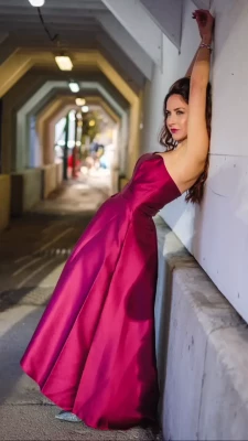  [ erin-karpluk ] - Really needed to bust a nut