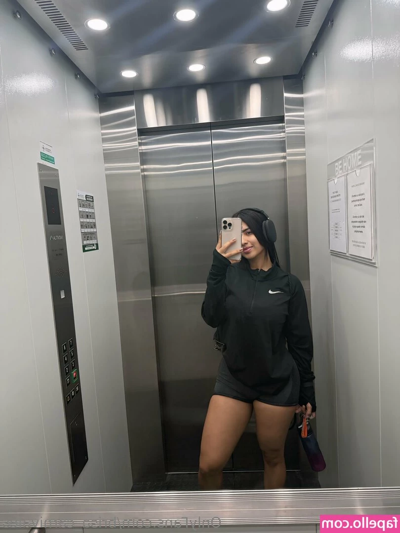 Brisa_carnivales [ brisa-carnivales ] - Are you ready for me daddy? 😘