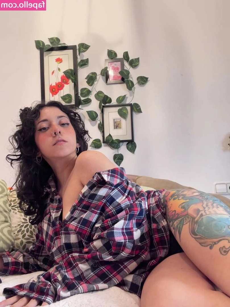 venessarey - Glazed donut