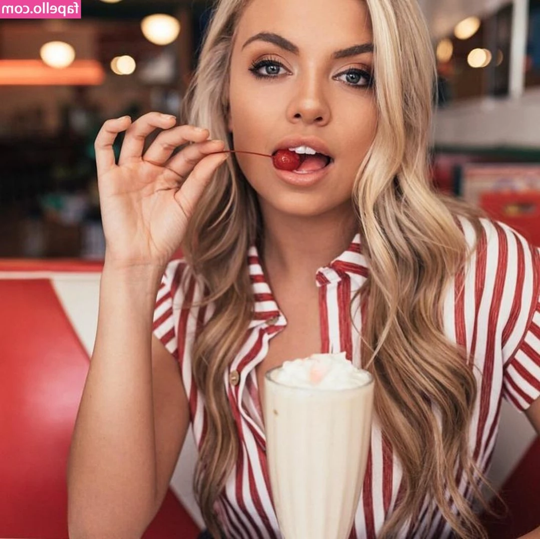 Brook Sill [ brook-sill ] - 8 nudes in my new Cali-King bed 💋