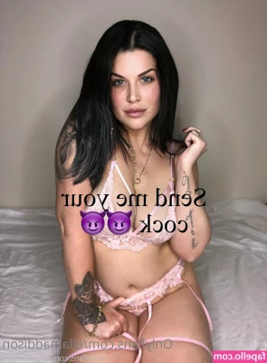 ellamaddison - We both have sweet unicorns and werewolf’s inside of us. Feed them