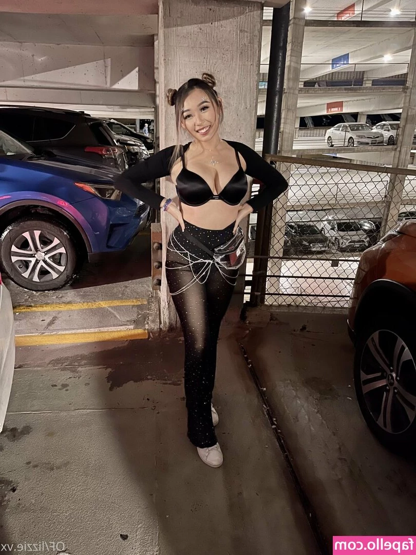 Lizzie.vx [ lizzie-vx ] - Let s go Jayhawks