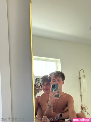 karsen.scott [ karsen-scott ] - Fluffy Butt"