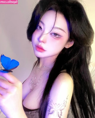 Susan__k__03 [ susan-k-03 ] - Top or bottom?