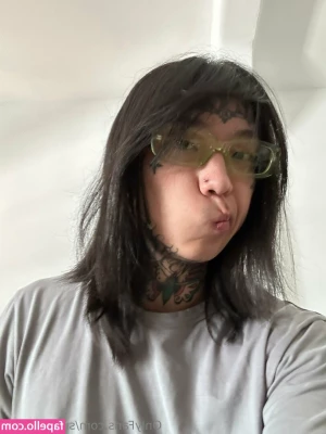 lyricaleggroll1 - Was in Mackay for the weekend and started my day with some naked