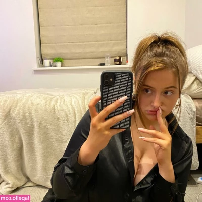 Eleanor Evans [ eleanor-evans ] - This sounds