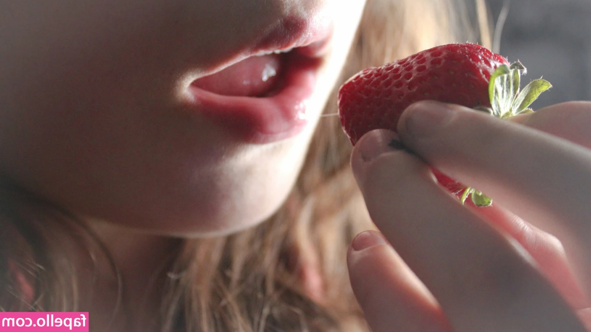 Paloma Piquet [ paloma-piquet ] - Taking my shorts off to do bad things 😎😅