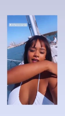 JustNati - Good night from Amsterdam