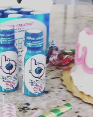 Laureen Pisciotta [ laureen-pisciotta ] - I only want good boys in my dm s