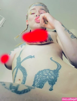 lucykinky22 - Good morning bb 🌈