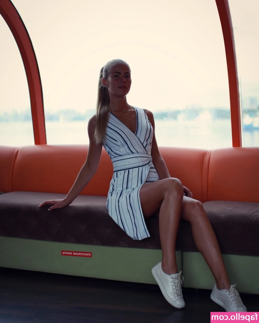 Natalia Milewskaja [ natalia-milewskaja ] - Just a little clip of the anal sex tape I sent to everyone on my VIP